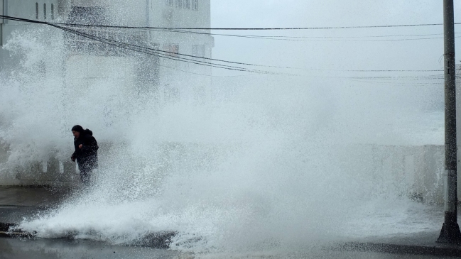 Alertan de marejadas que se registrarán desde Antofagasta a Constitución