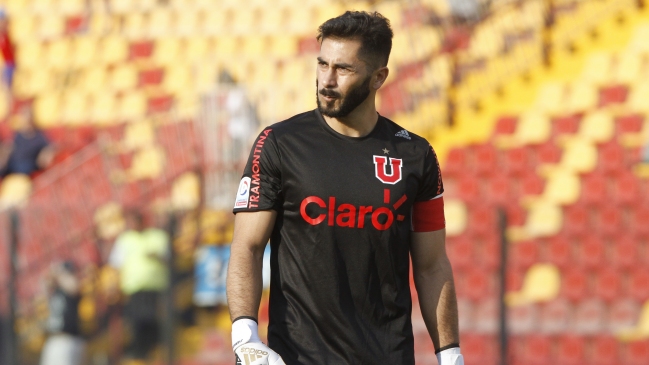 Johnny Herrera: No somos un club para experimentar y tener dos técnicos