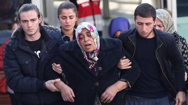 Aumentan a 38 los fallecidos por el doble atentado en Turquía