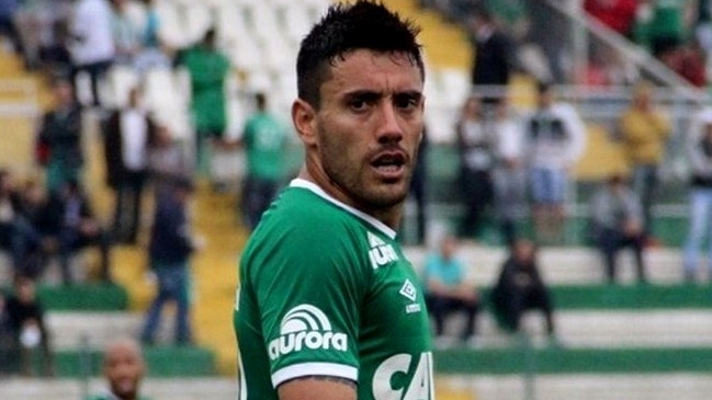 Defensor de Chapecoense Alan Ruschel y el periodista Rafael Henze viajaron a Brasil