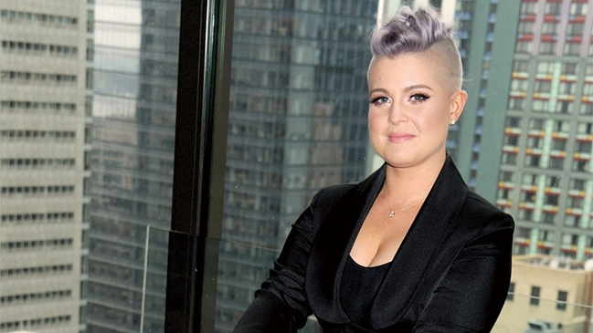 ¿Por qué Kelly Osbourne le dedicó un capítulo a su vagina en nuevo libro?