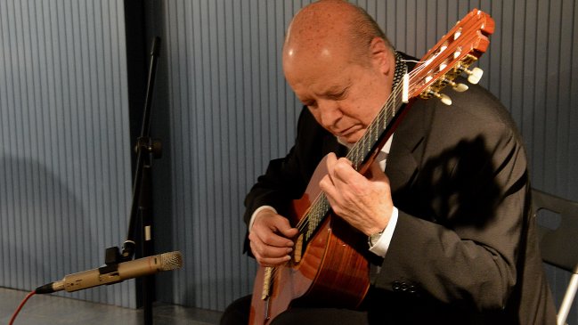 Eulogio Dávalos presentó en Barcelona sus memorias