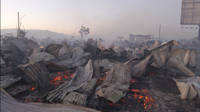 Incendio destruyó un campamento en la comuna de Quilicura