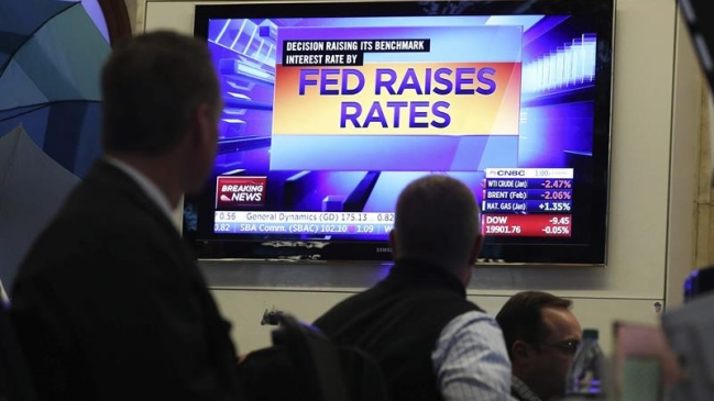 Reserva Federal subió la tasa interés y prevé tres alzas en 2017