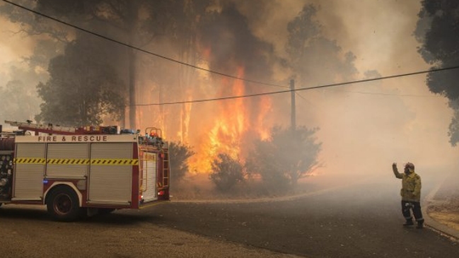 Alertan sobre riesgos a la salud por el humo de incendios forestales de la zona central