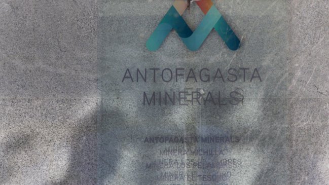 Minera chilena anunció acciones luego de que en EEUU le negaran renovar concesiones