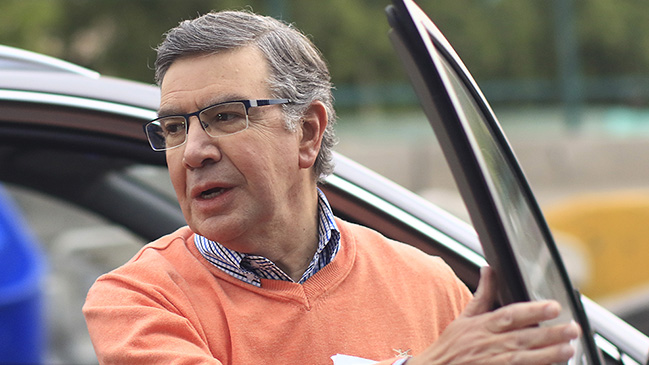 Experto en seguridad: Propuesta de Lavín cae en el terreno de las respuestas fáciles