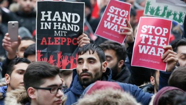 [Fotos] Miles de personas salieron a la calle en Alemania para ...