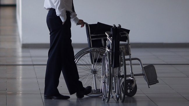 Condenan a 10 años de cárcel a sujeto que golpeó y dejó en silla de ruedas a su pareja