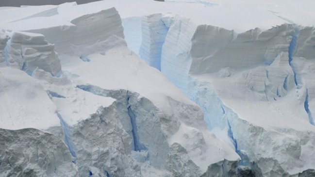 Comenzó la primera expedición científica alrededor de la Antártida