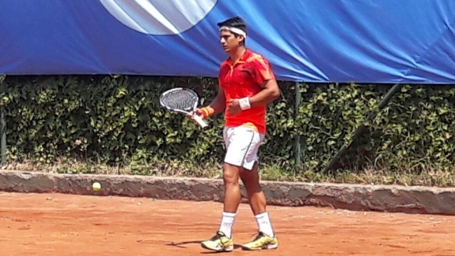 Bastián Malla y Cristóbal Saavedra pasaron a cuartos de final en el Club Santiago