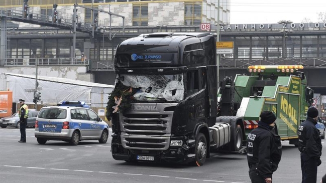 Estado Islámico se adjudicó atentado en feria navideña de Berlín