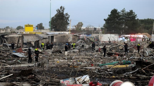 Al menos 36 muertos dejaron las explosiones en mercado mexicano de pirotecnia