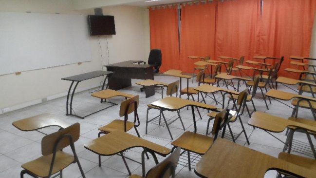 Matrículas en colegios municipales bajaron 1,3 por ciento entre 2015 y 2016