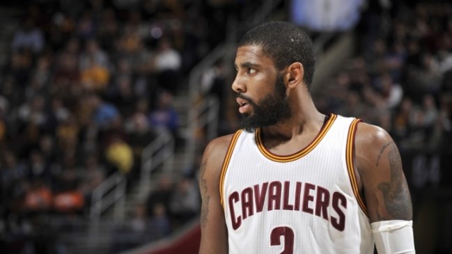 Kyrie Irving mantuvo en la senda del triunfo a los Cavaliers