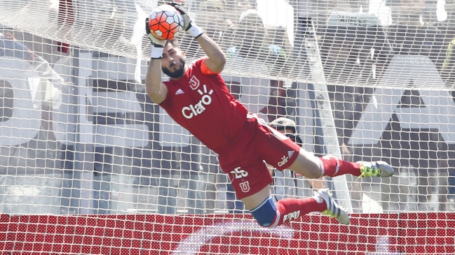 Eduardo Azargado: La U empieza con Johnny Herrera, no es un tema el ver si se queda o no