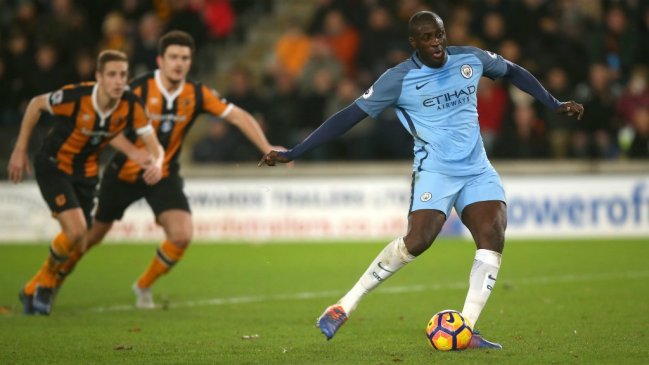 Manchester City quedó como escolta de la liga inglesa tras vencer a Hull City en el Boxing Day