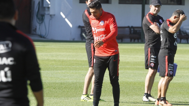 Esteban Paredes y Gonzalo Jara fueron liberados de la selección y se perderán la China Cup