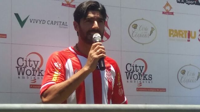 Sebastián Abreu se comparó con Pablo Picasso al ser presentado en Bangu