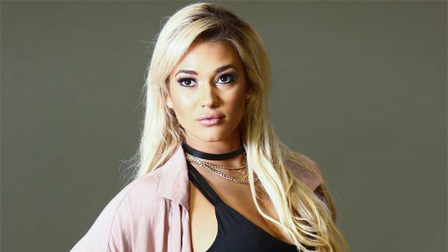 Quemarán piñatas de modelo argentina que trató a los peruanos de 