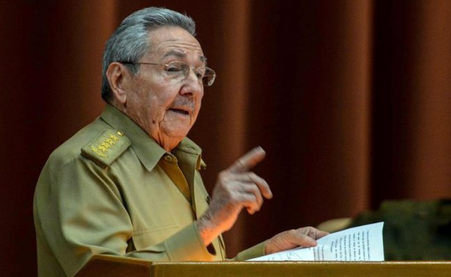 Raúl Castro apeló a capital extranjero y austeridad para levantar economía cubana