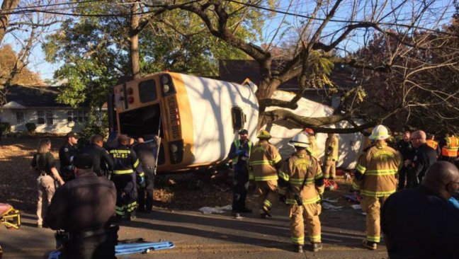 Al menos seis muertos en accidente de autobús en Brasil