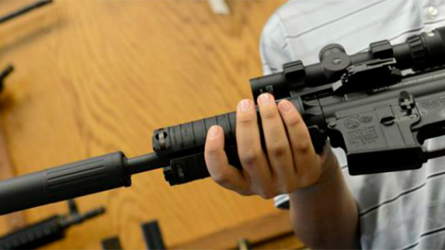 Venezuela: Tres funcionarios arrestados por tráfico de armas