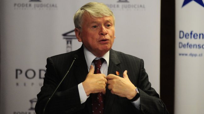 Presidente de la Corte Suprema se inhabilitó en causa por pensiones de la DGAC