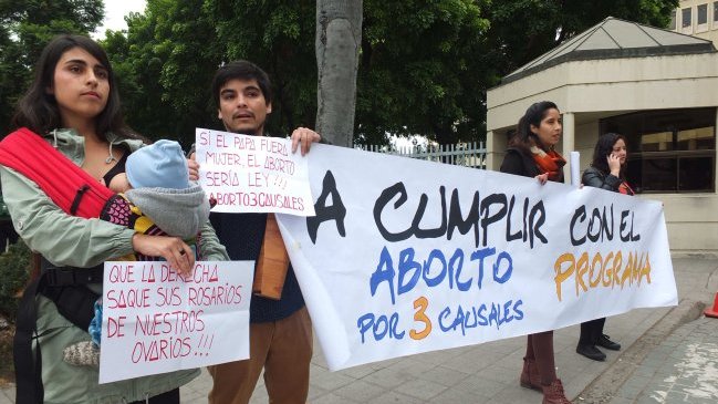 Comisión de Constitución del Senado retomó debate sobre despenalización del aborto