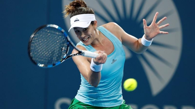 Garbiñe Muguruza logró un trabajado avance a cuartos de final en Brisbane