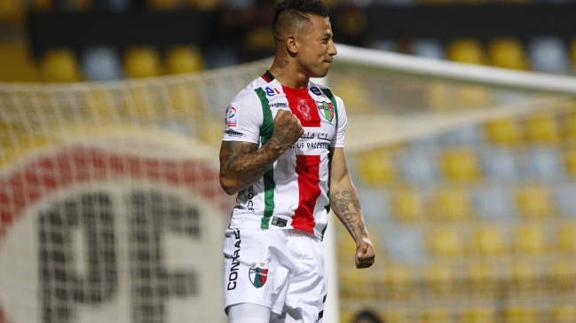 Palestino fija plazos a la U por venta de Leonardo Valencia