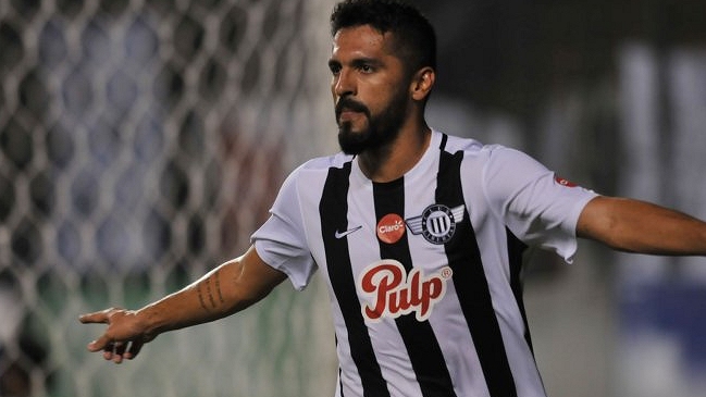 Presidente de Libertad cerró la puerta para una salida de Santiago Salcedo a la UC