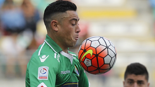 Universidad de Chile tiene en sus planes a Diego Vallejos