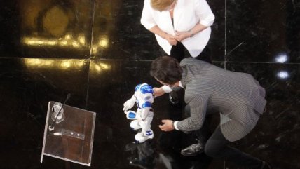   Robot Watson sorprende en la inauguración del Congreso del Futuro 