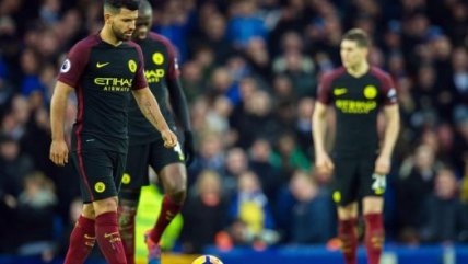 Everton le propinó un duro golpe a Manchester City de Claudio Bravo