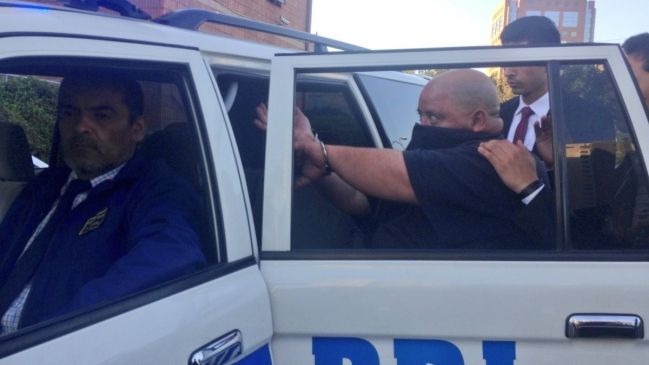 PDI detuvo a dos hombres por almacenar pornografía infantil