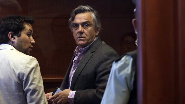 PDI allanó casa y oficina de Pablo Longueira