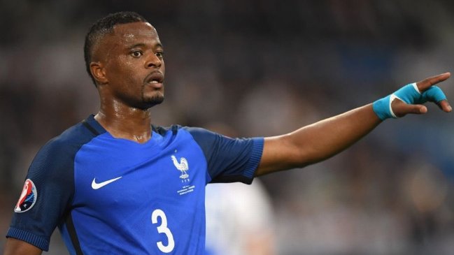 Patrice Evra continuará su carrera en Olympique de Marsella