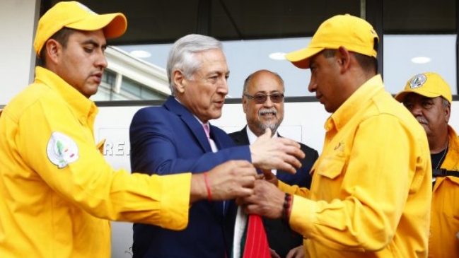 Sigue ayuda internacional por incendios: Llegaron brigadistas de México y Argentina