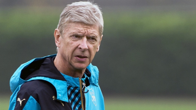 Arsene Wenger fue sancionado con cuatro partidos por la federación inglesa