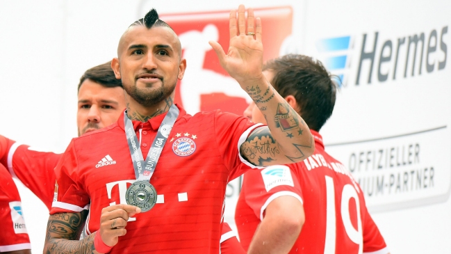 Arturo Vidal felicitó a Gianluigi Buffon en su cumpleaños 39