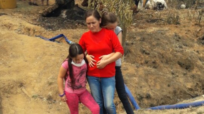 Madre salvó a sus hijas de las llamas escondiéndolas en un pozo en Hualqui