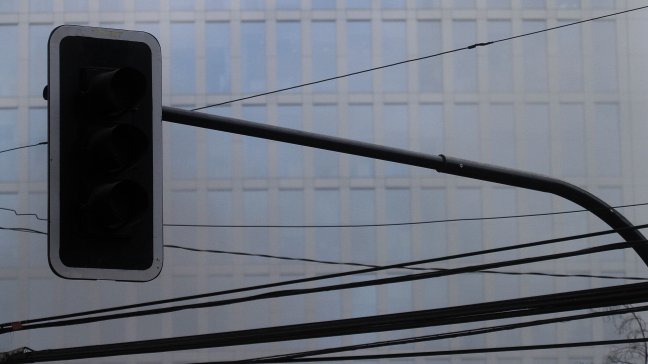Corte de energía afecta a varias comunas de Santiago