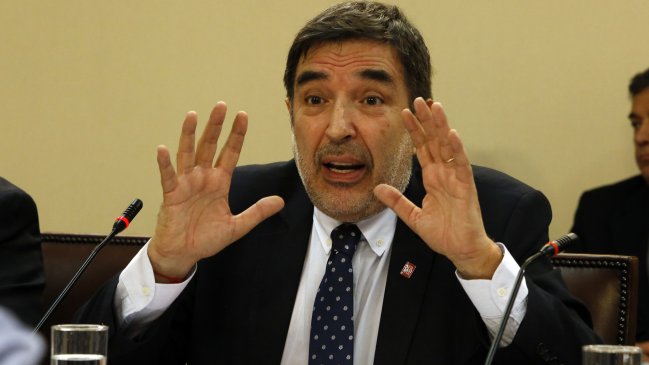 Presidente del Servel responde a críticas: 