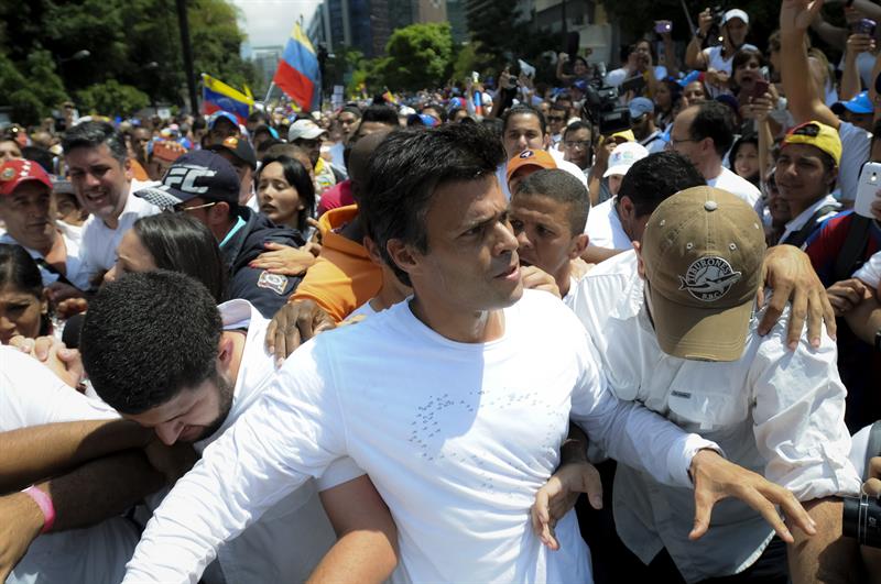 Leopoldo López buscará ayuda internacional tras agotar recursos judiciales en Venezuela