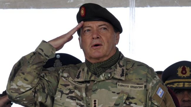 Argentina: Ex jefe del Ejército seguirá preso por secuestros durante dictadura