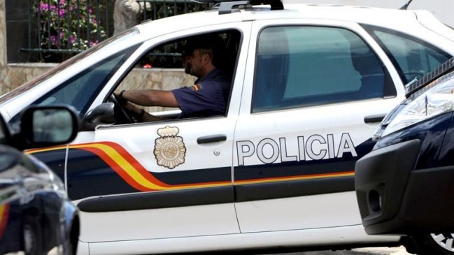 España: Ladrón quedó atrapado en supermercado que cerró mientras robaba