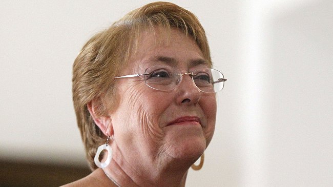 Empresa que administró la campaña de Bachelet entregó su contabilidad a la Fiscalía