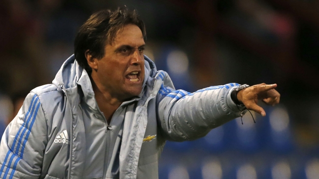 En Perú incluyeron a Hoyos como posible candidato a la banca de Universitario