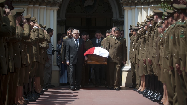 El último adiós al teniente de Carabineros baleado en asalto